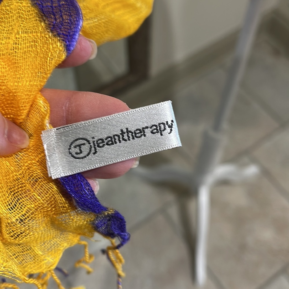 LSU scarf - Picture 5 of 6